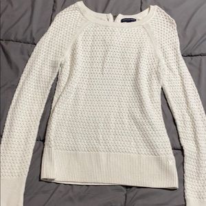 American Eagle long sleeve sweater.